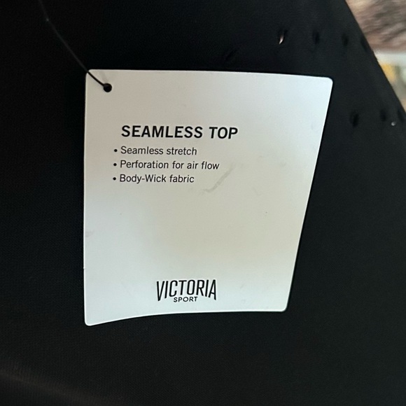 Victoria Secret Sport Seamless Tank Top Slim Fit Racerback Cutout Top NWT L $59 - Picture 8 of 13